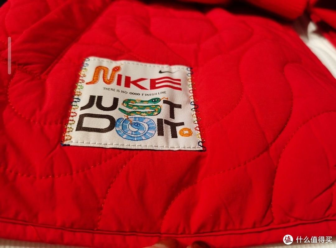 耐克蛇年棉服，过年给孩子买新衣